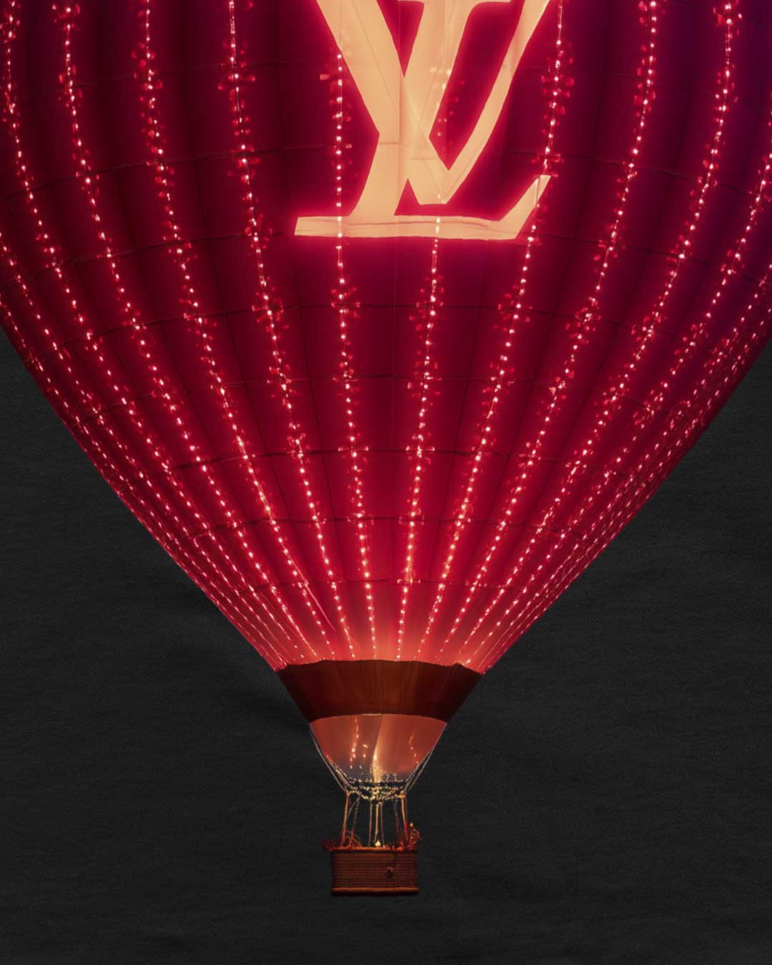"BALLOON" Tee